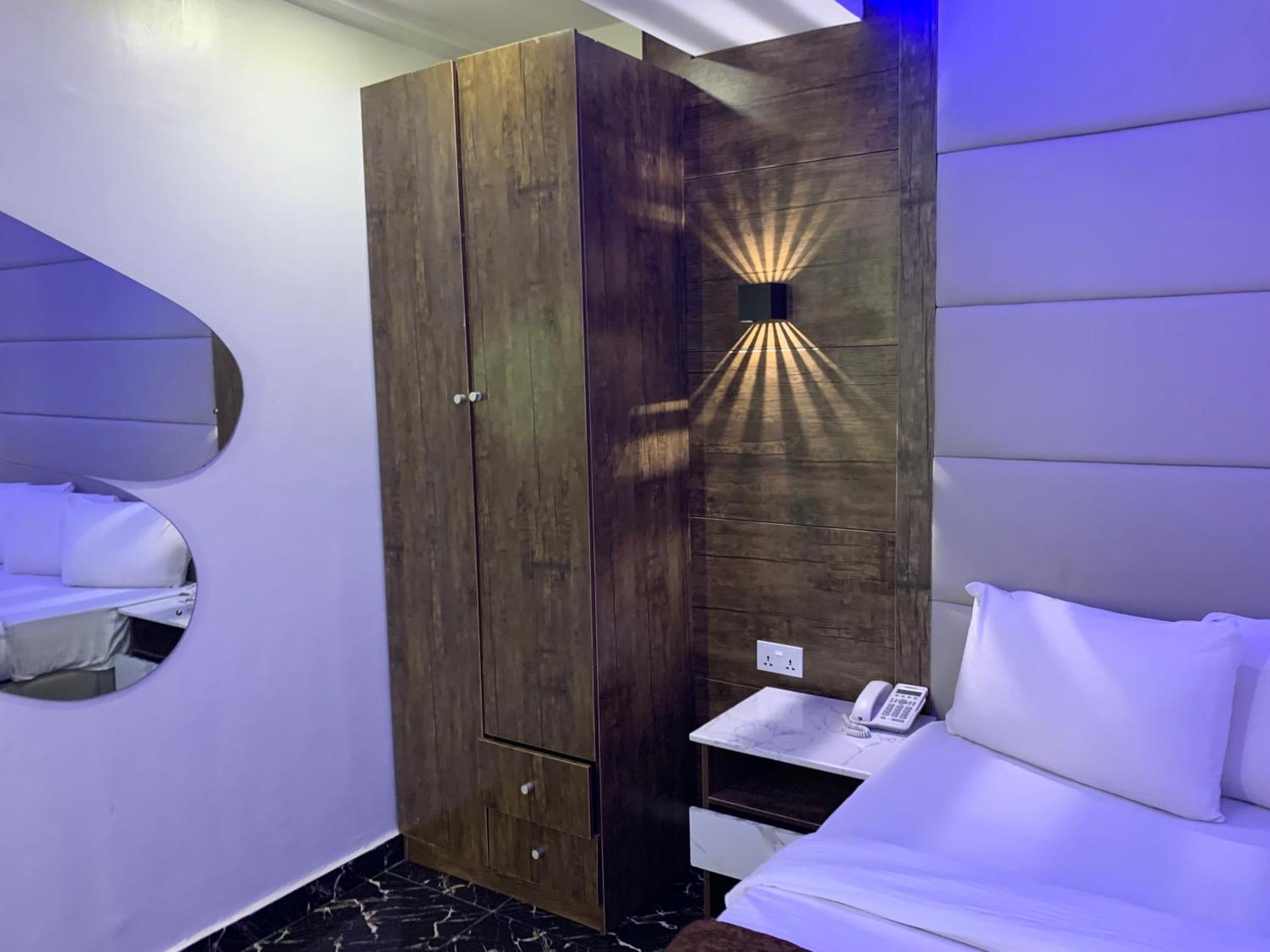 Presken Kuramo Waters Hotel Lagos Luaran gambar